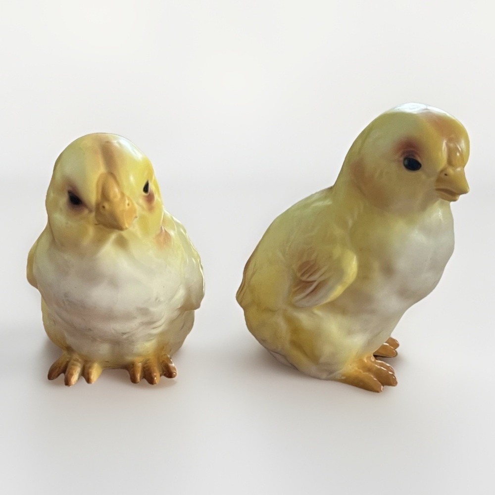 Vintage LEFTON Easter Chicks Yellow Baby Birds Set of 2 Figurines Japan 4"